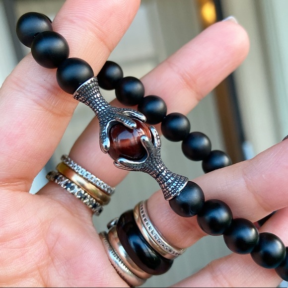 Men or women Dragon claws Matte onyx & red tiger eye gemstone bracelet - Picture 4 of 8